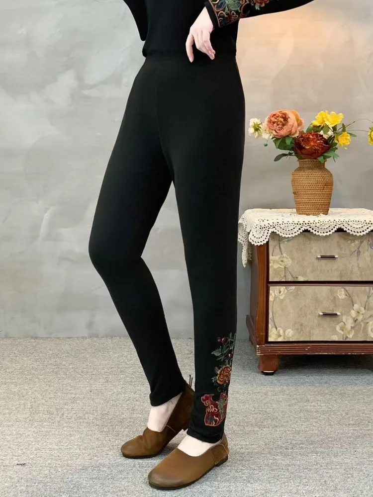 Осенне-зимние женские самонагревающиеся брюки из австралийского флиса с эластичным поясом, стрейчевые, черные, универсальные, теплые, с вышивкой, в стиле ретро, базовые
Осенне-зимние женские самонагревающиеся брюки из австралийского флиса с эластичным поясом, стрейчевые, черные, универсальные, теплые, с вышивкой, в стиле ретро, базовые