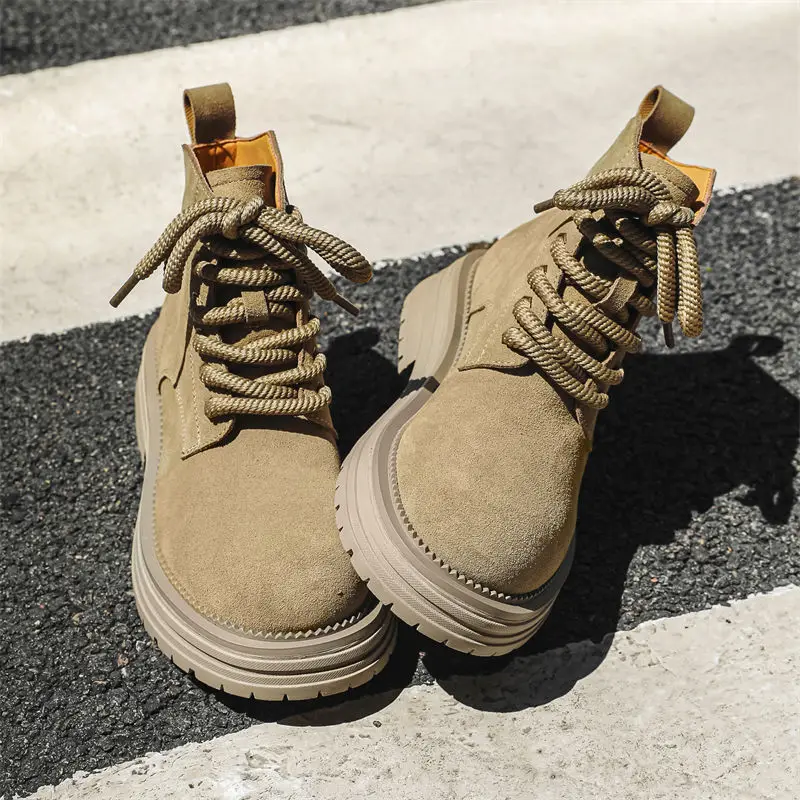 Men's And Women's Boots with Fleece High Tops Heightening Large Head Work Boots Casual Retro Short Boots Winter Wear
Men's And Women's Boots with Fleece High Tops Heightening Large Head Work Boots Casual Retro Short Boots Winter Wear