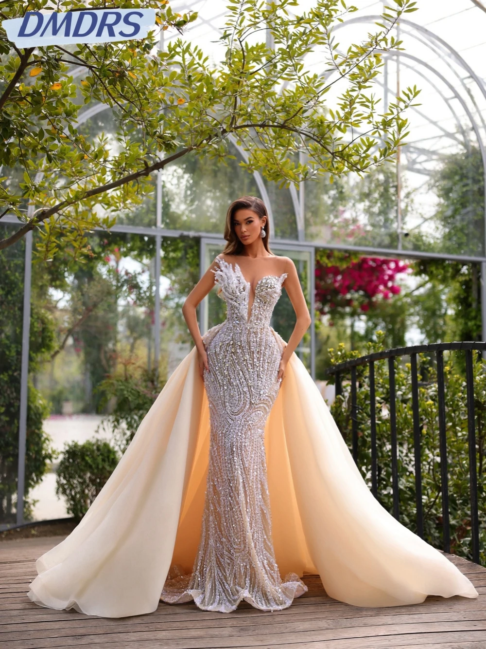 Detachable Train Beaded Crystal Long Evening Dress Illusion V-neck Mermaid Wedding Party Gown Customized Stunning Prom Dresses
Detachable Train Beaded Crystal Long Evening Dress Illusion V-neck Mermaid Wedding Party Gown Customized Stunning Prom Dresses
