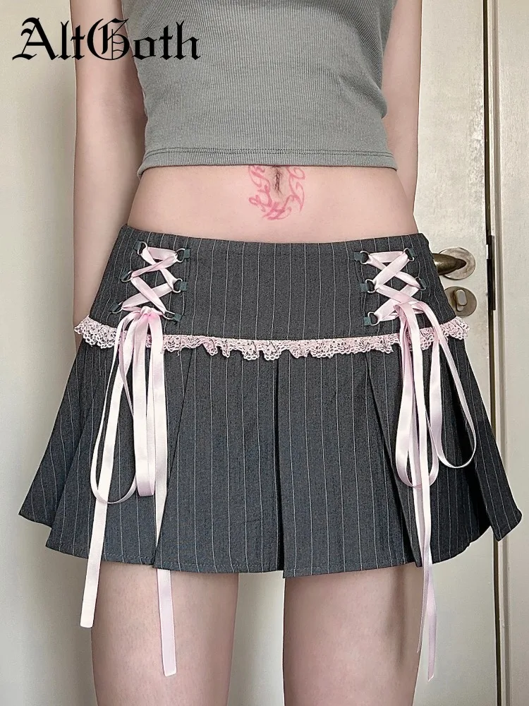 AltGoth Pastel Goth Милая плиссированная юбка Женская эстетичная Y2k E-girl Кружевной бант Полосатая юбка с низкой талией Элегантная юбка в стиле фея в стиле гранж
AltGoth Pastel Goth Милая плиссированная юбка Женская эстетичная Y2k E-girl Кружевной бант Полосатая юбка с низкой талией Элегантная юбка в стиле фея в стиле гранж