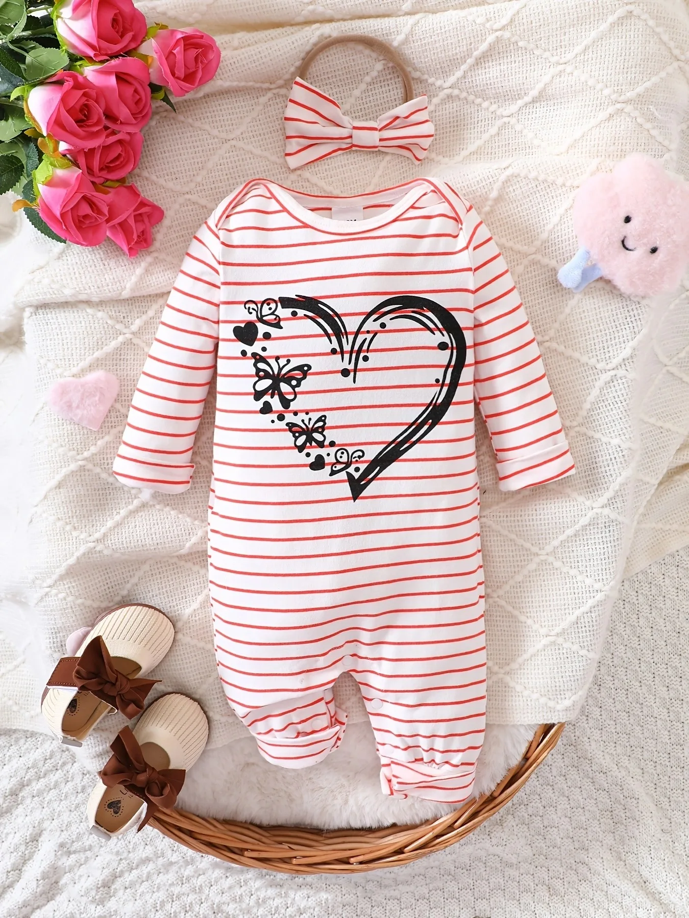0-18 months Spring and Autumn New Newborn Infants and Girls Love Printed Stripes Long Sleeves Cute Tie Dyed jumpsuit
0-18 months Spring and Autumn New Newborn Infants and Girls Love Printed Stripes Long Sleeves Cute Tie Dyed jumpsuit