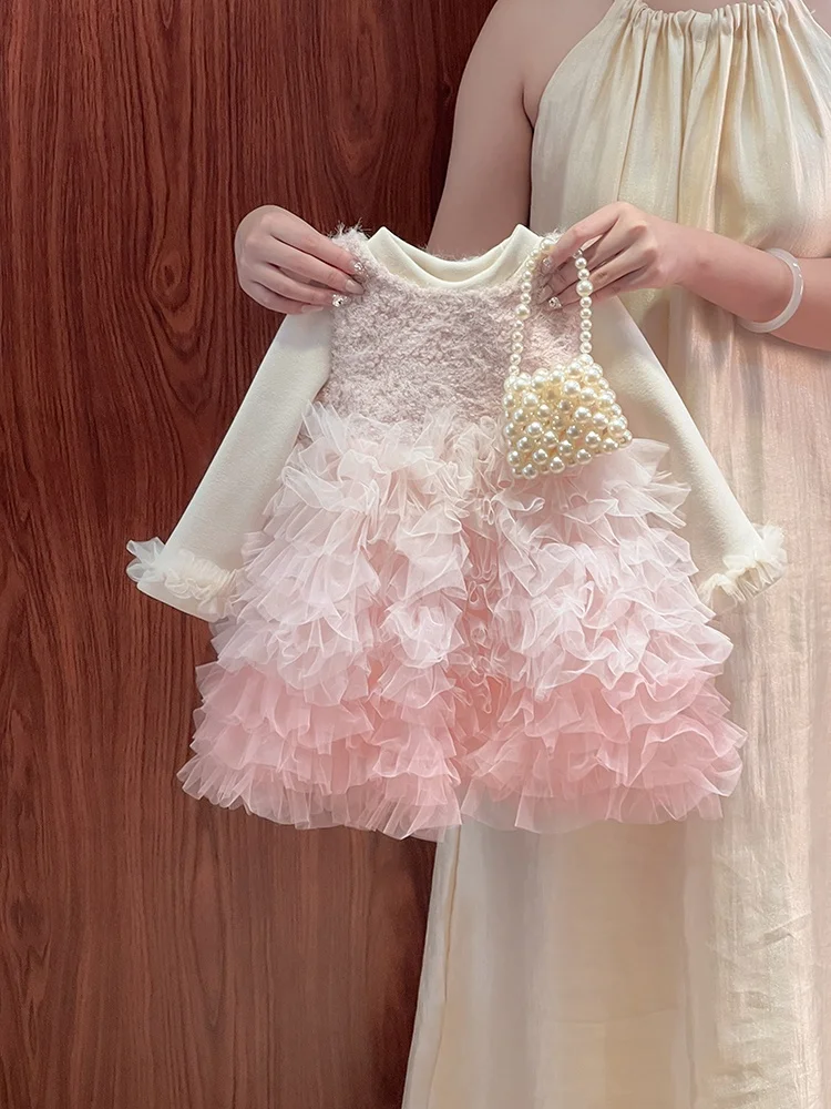 Детский костюм для девочек на осень-зиму: двухцветный, с начесом, для дня рождения, милый, с длинными рукавами
Детский костюм для девочек на осень-зиму: двухцветный, с начесом, для дня рождения, милый, с длинными рукавами