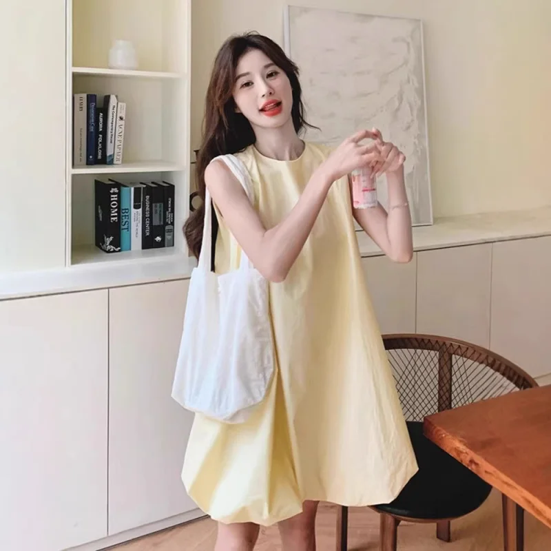 French-style petite and stylish age-reducing yellow off-shoulder dress for women, new summer loose-fitting tank top with a flora
French-style petite and stylish age-reducing yellow off-shoulder dress for women, new summer loose-fitting tank top with a flora