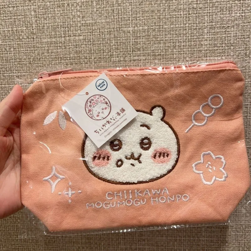 Косметичка-органайзер Chiikawa Hachiware Usagi Kawaii с вышивкой в стиле аниме, модная, трендовая, класса люкс, набор для хранения мелочей
Косметичка-органайзер Chiikawa Hachiware Usagi Kawaii с вышивкой в стиле аниме, модная, трендовая, класса люкс, набор для хранения мелочей