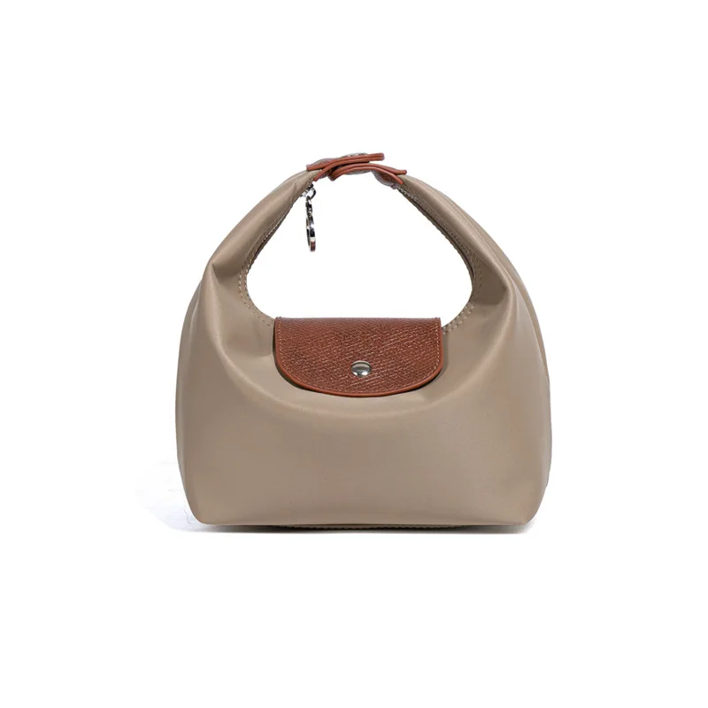 Waterproof nylon portable lunch box bag commuter casual hand bag dumpling bag shoulder messenger bag
Waterproof nylon portable lunch box bag commuter casual hand bag dumpling bag shoulder messenger bag