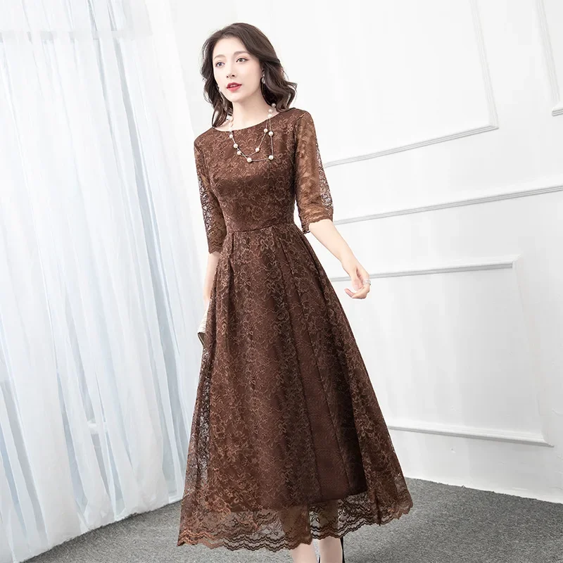 2020 New Fashion Evening Dress Lace Banquet Elegant Party Dress Illusion O-neck Half Sleeve Ankle Length a Line Hidden Zipper
2020 New Fashion Evening Dress Lace Banquet Elegant Party Dress Illusion O-neck Half Sleeve Ankle Length a Line Hidden Zipper