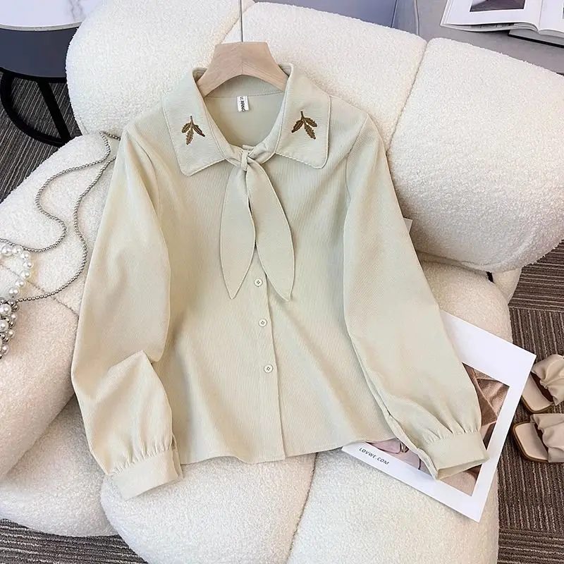 Женская одежда, вельветовая винтажная блузка с вышивкой и бантом, весна-осень, новая свободная модная рубашка с длинными рукавами, топы, повседневные корейские топы
Женская одежда, вельветовая винтажная блузка с вышивкой и бантом, весна-осень, новая свободная модная рубашка с длинными рукавами, топы, повседневные корейские топы