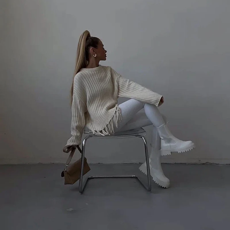 Temperament Lady Loose Commute Jumpers Fashion Solid Color Tassel Knitted Pullovers Elegant O-neck Warm Winter Sweater for Women
Temperament Lady Loose Commute Jumpers Fashion Solid Color Tassel Knitted Pullovers Elegant O-neck Warm Winter Sweater for Women