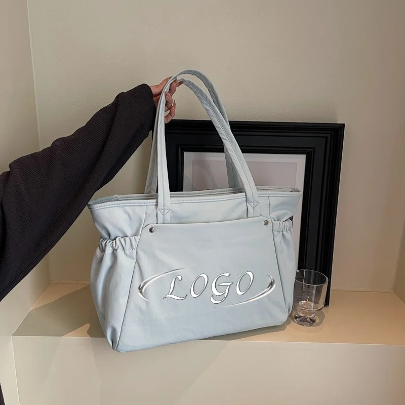 Korean Style Large Capacity Tote Bag, Custom Logo Multi-Pocket Nylon Shoulder Bag, Casual Commuter & Travel Bag for Women
Korean Style Large Capacity Tote Bag, Custom Logo Multi-Pocket Nylon Shoulder Bag, Casual Commuter & Travel Bag for Women