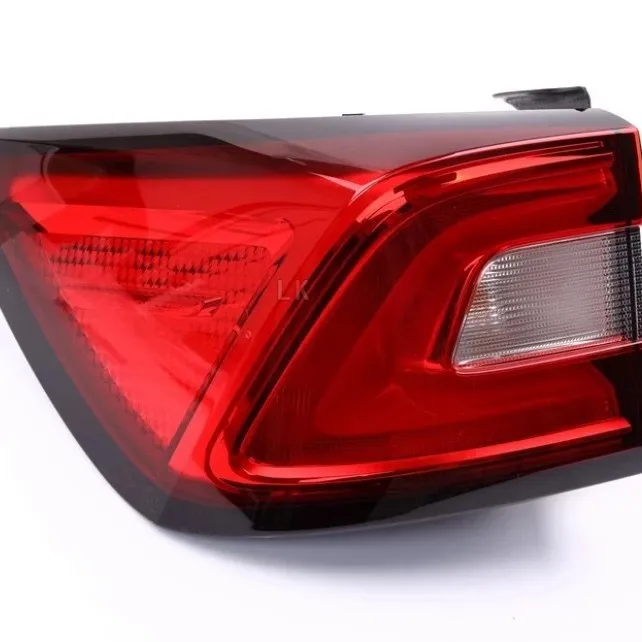 Suitable for SAIC Roewe i5 rear taillight assembly left and right rear brake turn signal i5 left and right bar light
Suitable for SAIC Roewe i5 rear taillight assembly left and right rear brake turn signal i5 left and right bar light