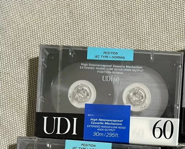 New and unopened blank tape for maxell UDI60
New and unopened blank tape for maxell UDI60