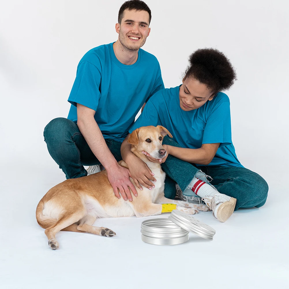 Dog Nose Training Holder 12Pcs Scent Detection Case Reusable Metal Tin with Lid Outdoor Training Tool Bungee Friendly Design
Dog Nose Training Holder 12Pcs Scent Detection Case Reusable Metal Tin with Lid Outdoor Training Tool Bungee Friendly Design