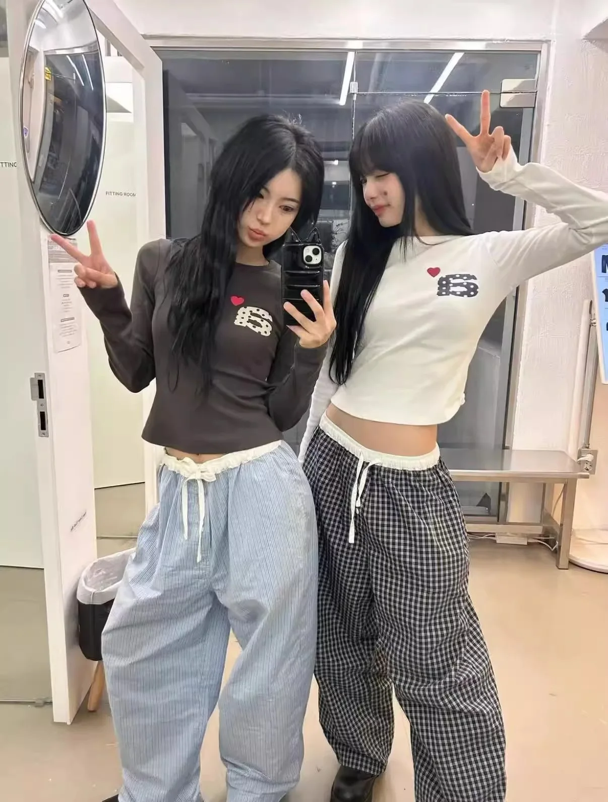 Trendy Cotton Long Sve T-irt for Women with Letter Print And Waist-Cinching Design ort And Comfortable Fem Faion
Trendy Cotton Long Sve T-irt for Women with Letter Print And Waist-Cinching Design ort And Comfortable Fem Faion