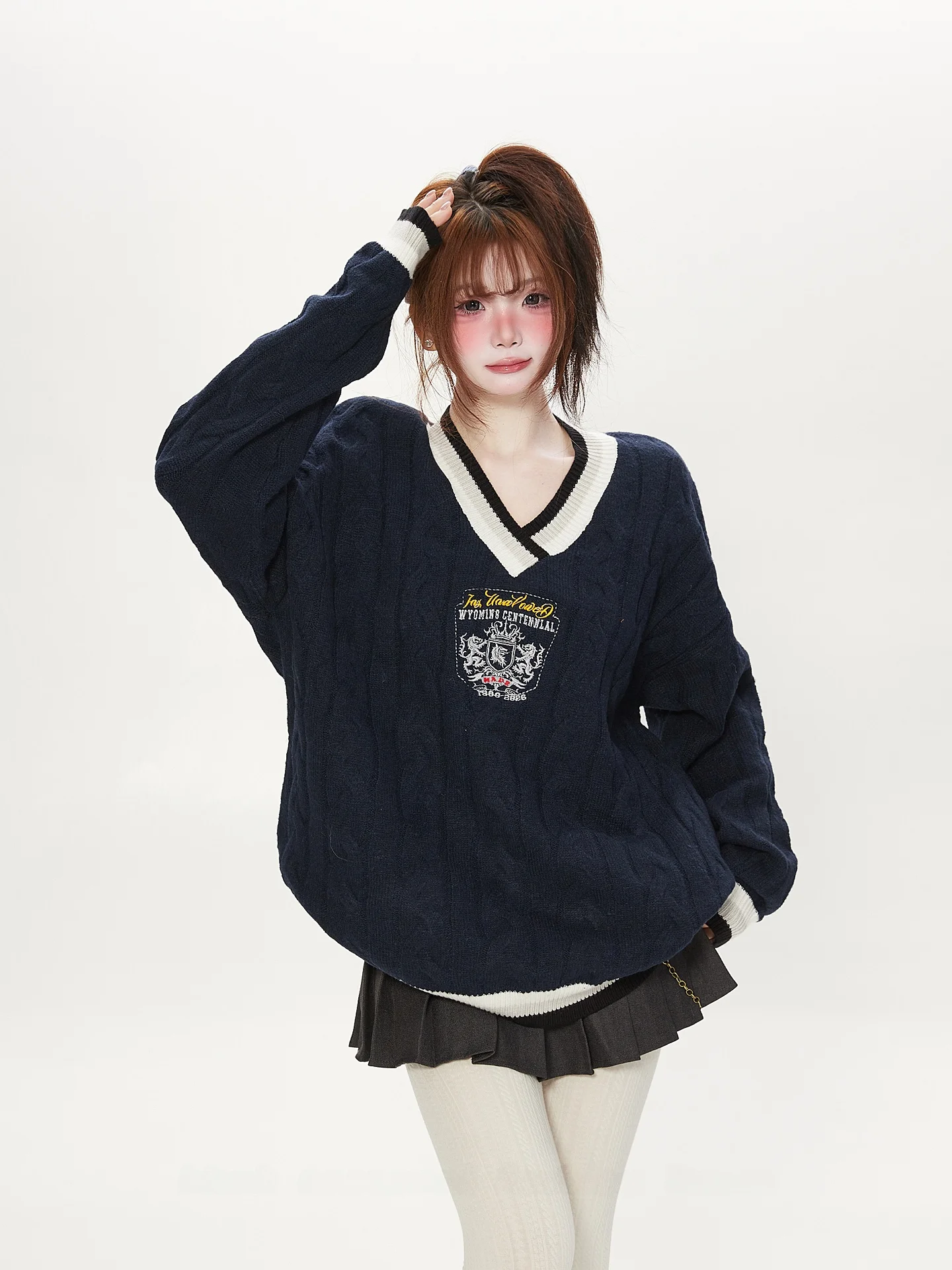 Loose Knitted Sweater Women's Casual V-ne Twisted Woolen Autumn Winter Light Blue Comfortable Fit College Sle Faion
Loose Knitted Sweater Women's Casual V-ne Twisted Woolen Autumn Winter Light Blue Comfortable Fit College Sle Faion