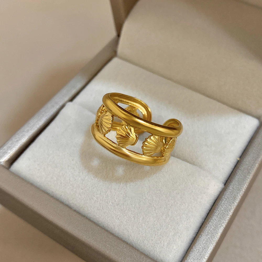 DODOHAO Creative Scallop Heart Splicing Hollow Stainless Steel Ring for Women C-Shaped Golden Waterproof Open Ring Daily Jewelry
DODOHAO Creative Scallop Heart Splicing Hollow Stainless Steel Ring for Women C-Shaped Golden Waterproof Open Ring Daily Jewelry