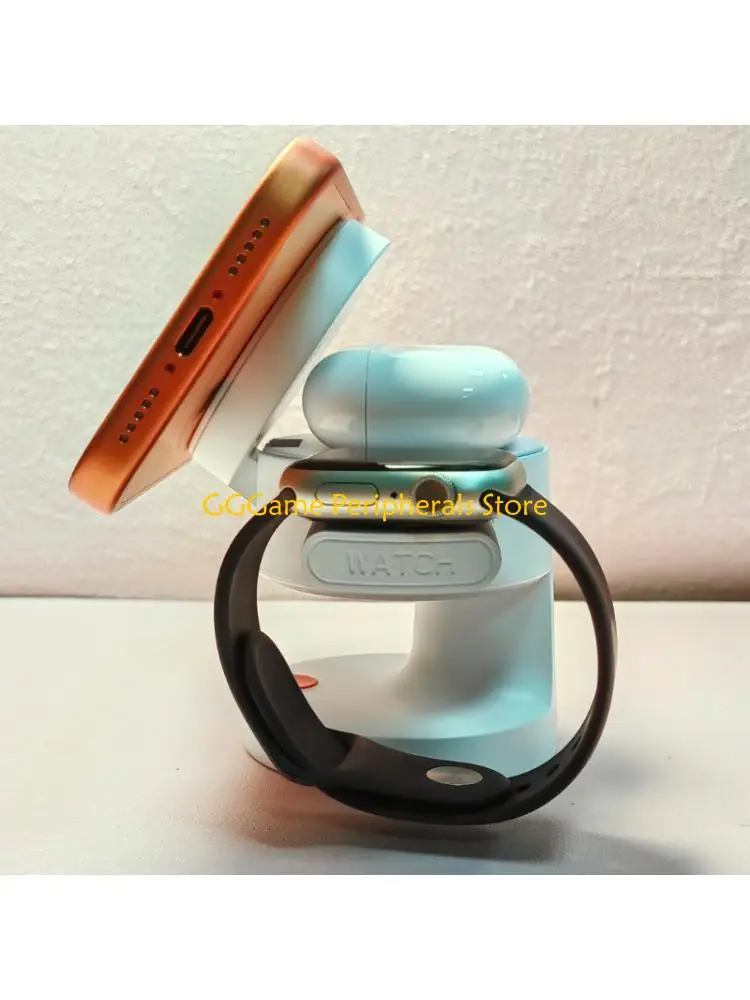 U55B Compact Foldable Wireless Charging Station Design Built in Night Light
U55B Compact Foldable Wireless Charging Station Design Built in Night Light