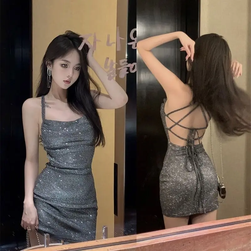 Aesthetic Sexy Backless Camisole Mini Dress Y2k Women Cinched Waist Low Cut Short Skirt Without Sleeves Ladies for Party Club
Aesthetic Sexy Backless Camisole Mini Dress Y2k Women Cinched Waist Low Cut Short Skirt Without Sleeves Ladies for Party Club
