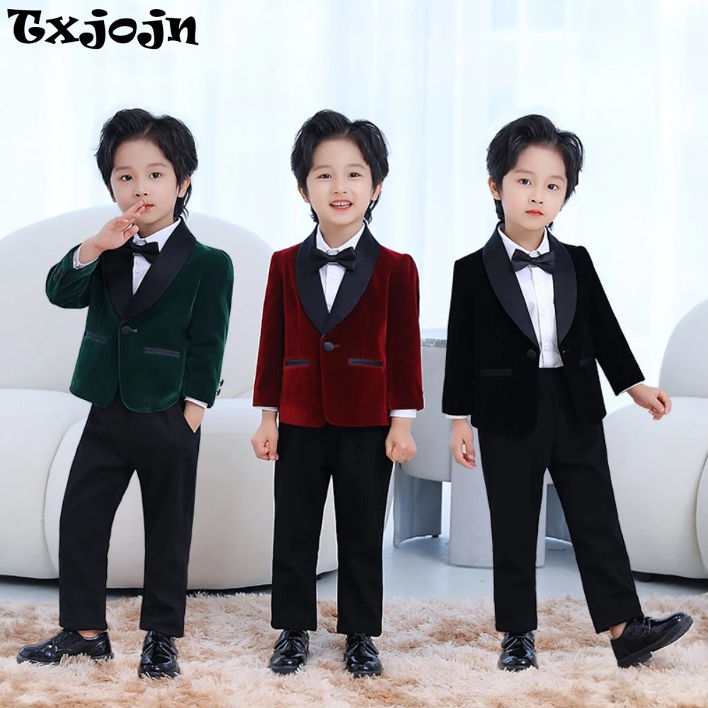 Лидер продаж, бархатные костюмы с шалью и лацканами для мальчиков, комплект из 3 предметов, куртка, брюки, галстук-бабочка для выступлений на фортепиано, осенний детский костюм, праздничный наряд
Лидер продаж, бархатные костюмы с шалью и лацканами для мальчиков, комплект из 3 предметов, куртка, брюки, галстук-бабочка для выступлений на фортепиано, осенний детский костюм, праздничный наряд