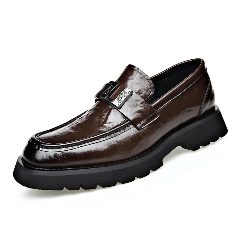 Fashion Large Size Thick Sole Male Loafers Designer New Retro Metal Decoration Men's Dress Shoes Casual Leather Man Shoes
Fashion Large Size Thick Sole Male Loafers Designer New Retro Metal Decoration Men's Dress Shoes Casual Leather Man Shoes