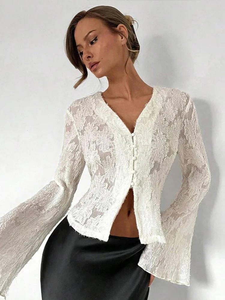 Женская прозрачная блузка, сексуальная кружевная рубашка с v-образным вырезом, расклешенная, с длинным рукавом, однобортная, с завязкой на талии, повседневные топы
Женская прозрачная блузка, сексуальная кружевная рубашка с v-образным вырезом, расклешенная, с длинным рукавом, однобортная, с завязкой на талии, повседневные топы