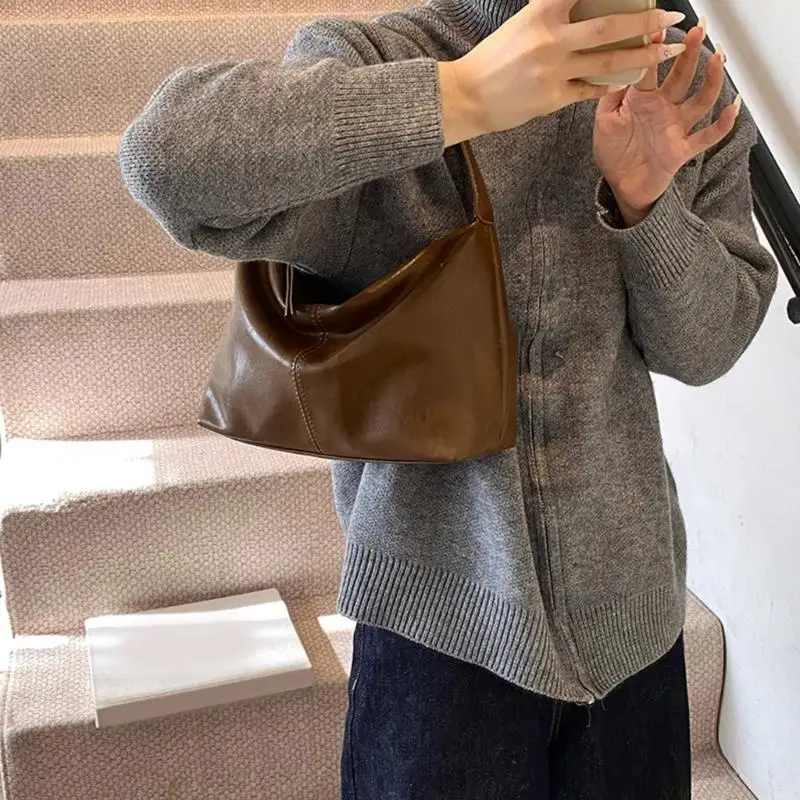 X90D Autumn Winter Messenge Bag for Women Crossbody Bag Large Capacity Shoulder Bag
X90D Autumn Winter Messenge Bag for Women Crossbody Bag Large Capacity Shoulder Bag