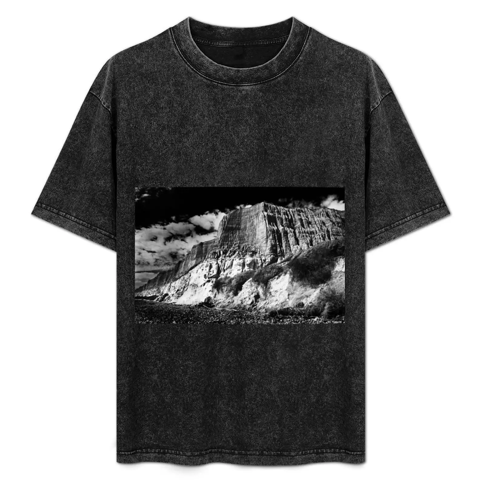 Cliffs, San Onofre, California T-Shirt Stylish Graphic Short Sleeve Top
Cliffs, San Onofre, California T-Shirt Stylish Graphic Short Sleeve Top