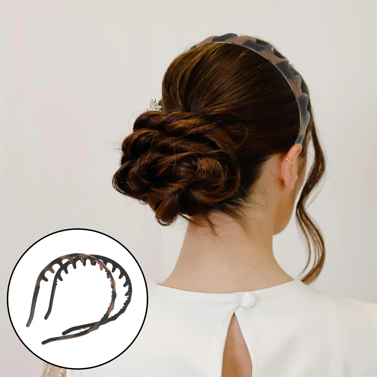 2Pcs Non-Slip Silicone Comb Hairband for Women Soft Stretch Headband Hair Styling Sports Yoga Gym Facial Wash Makeup Skincare
2Pcs Non-Slip Silicone Comb Hairband for Women Soft Stretch Headband Hair Styling Sports Yoga Gym Facial Wash Makeup Skincare