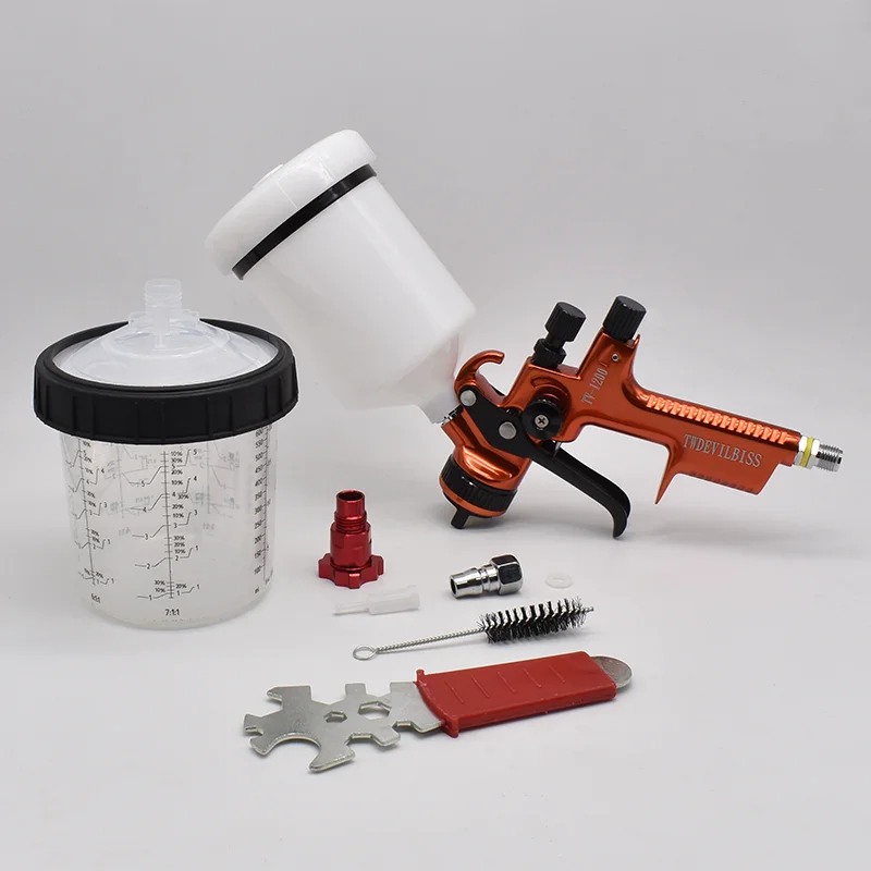HVLP Professional Spay Gun TV1200 1.3mm Nozzle 600cc Cup Gravity Airbrush For Painting Car Aerograph Pneumatic Gun
HVLP Professional Spay Gun TV1200 1.3mm Nozzle 600cc Cup Gravity Airbrush For Painting Car Aerograph Pneumatic Gun