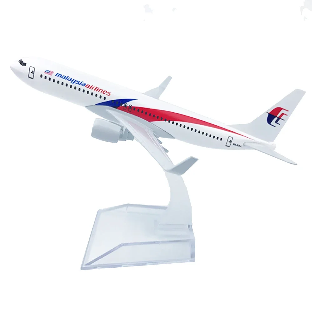 1/400 Scale Alloy Aircraft Boeing 737 Malaysia Airlines 16cm Alloy Plane B737 Model Toys Children Kids Gift for Collection
1/400 Scale Alloy Aircraft Boeing 737 Malaysia Airlines 16cm Alloy Plane B737 Model Toys Children Kids Gift for Collection