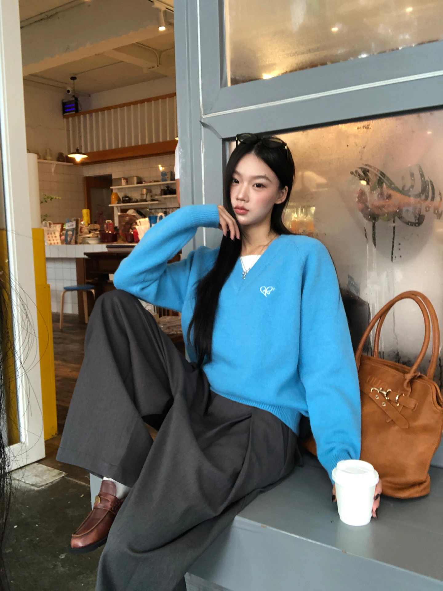Blue Knitted Sweater Women's Autumn Winter Lazy Sle Overhead Beautiful Top V-Ne Regular Thin Straight Tube pe
Blue Knitted Sweater Women's Autumn Winter Lazy Sle Overhead Beautiful Top V-Ne Regular Thin Straight Tube pe