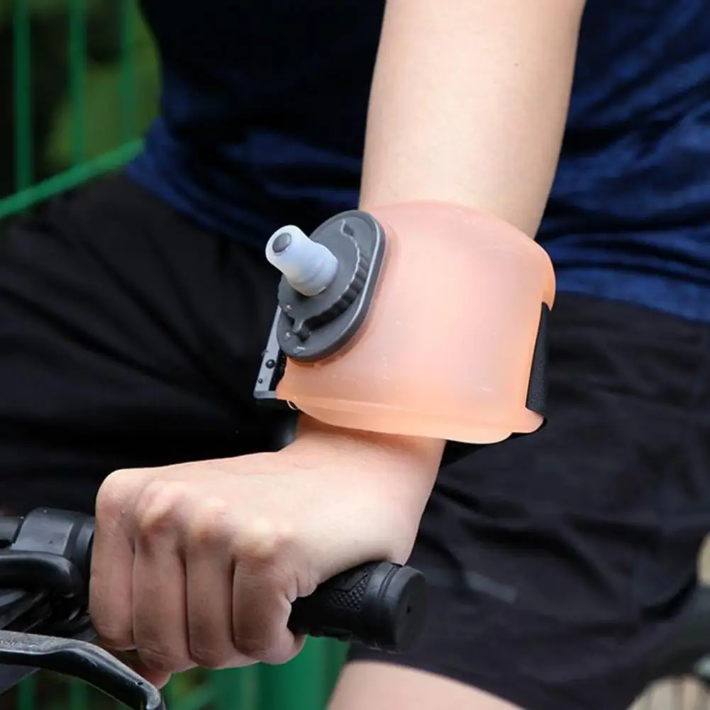 200ML Sports Wrist Water Bottle Leakproof Wrist Water Container Outdoor Cycling Adjustable Wristband Squeeze Drinking Cup
200ML Sports Wrist Water Bottle Leakproof Wrist Water Container Outdoor Cycling Adjustable Wristband Squeeze Drinking Cup