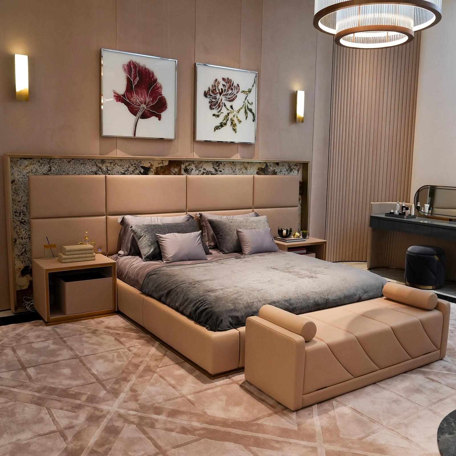 #Luxury Design Leather Bed King Size Bed Frame Modern Solid Wooden Bed Base with Headboard for Bedroom Furniture
#Luxury Design Leather Bed King Size Bed Frame Modern Solid Wooden Bed Base with Headboard for Bedroom Furniture