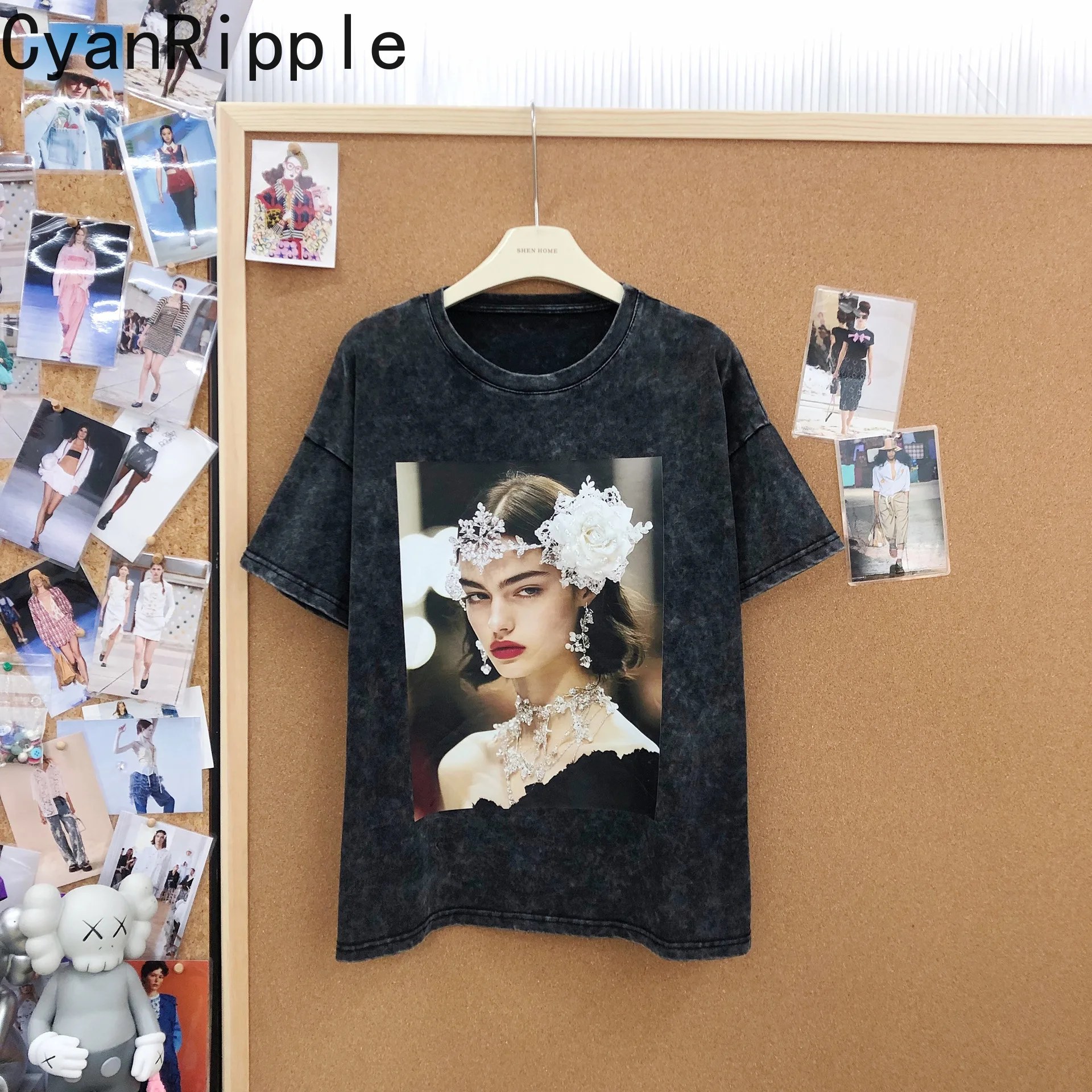 American Vintage Washed Black Short Sleeve T-shirt Spring Summer Loose Round Neck Pullover Top Beads Character Print Cotton Tees
American Vintage Washed Black Short Sleeve T-shirt Spring Summer Loose Round Neck Pullover Top Beads Character Print Cotton Tees