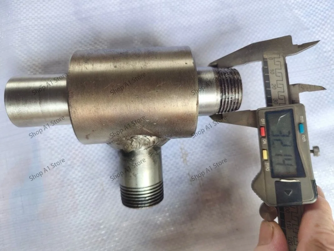 Water Drilling Rig Drilling Water Injector Drill Pipe Joint Drilling Hole Piping Machine Large Flow Pressurization Increase Flow
Water Drilling Rig Drilling Water Injector Drill Pipe Joint Drilling Hole Piping Machine Large Flow Pressurization Increase Flow