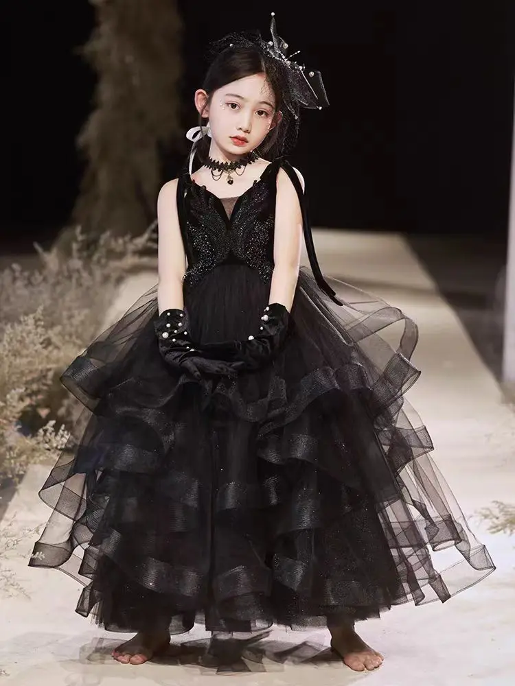 Summer new girls' princess dress with fluffy gauze, super fairy light luxury high-end niche black children's dress host
Summer new girls' princess dress with fluffy gauze, super fairy light luxury high-end niche black children's dress host