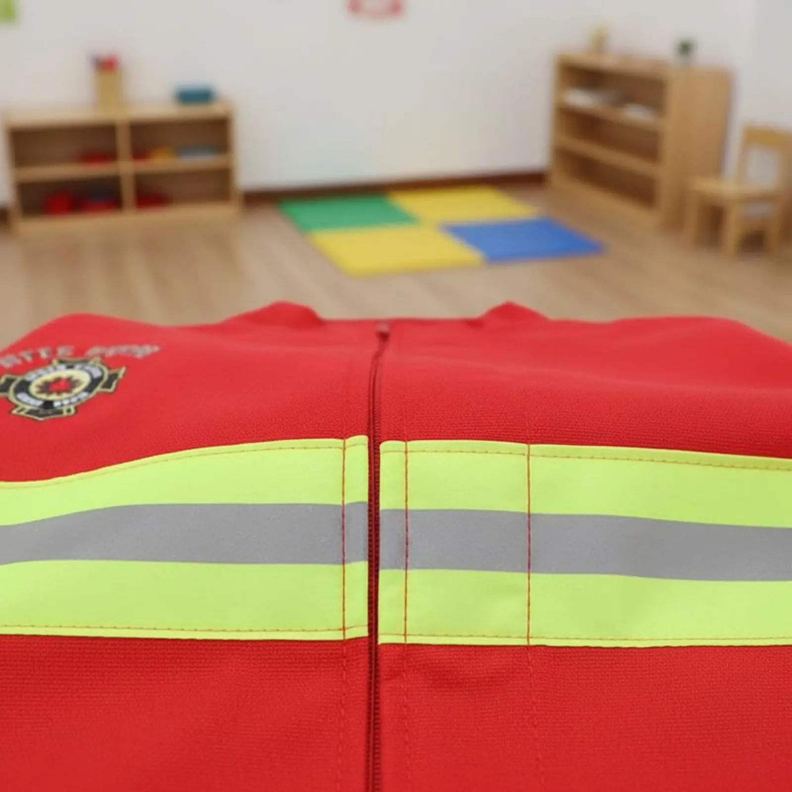 Kids Fire Control Professional Uniform With Accessories Firefighter Costume Set Child Firefighter Dress-up Clothes Reflective
Kids Fire Control Professional Uniform With Accessories Firefighter Costume Set Child Firefighter Dress-up Clothes Reflective