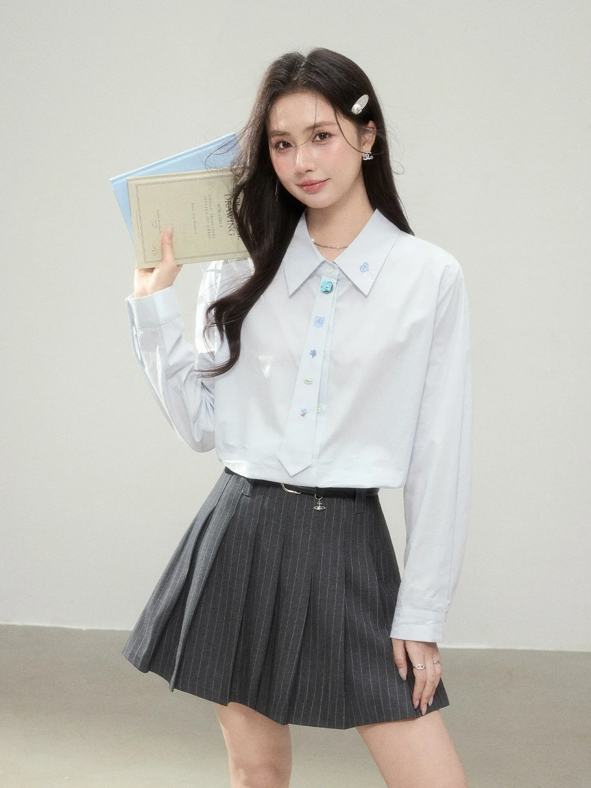 Blue Long Sve irt And Vest Set College Sle Inner Wear Two Piece Suite Zhang Soda Spring 2026 Commute Friendly Pure Color
Blue Long Sve irt And Vest Set College Sle Inner Wear Two Piece Suite Zhang Soda Spring 2026 Commute Friendly Pure Color
