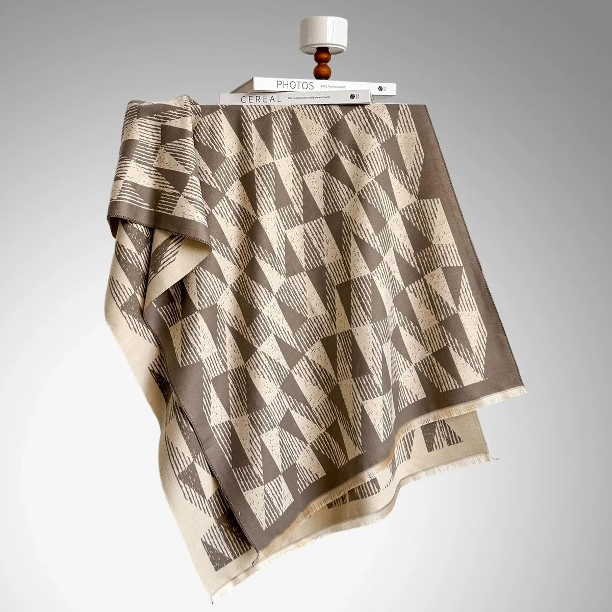 Women Winter Scarf Cashmere Pashmina Shawls and Wraps Soft Large Warm Blanket Fashion Print Lady Poncho Echarpe Bandana
Women Winter Scarf Cashmere Pashmina Shawls and Wraps Soft Large Warm Blanket Fashion Print Lady Poncho Echarpe Bandana