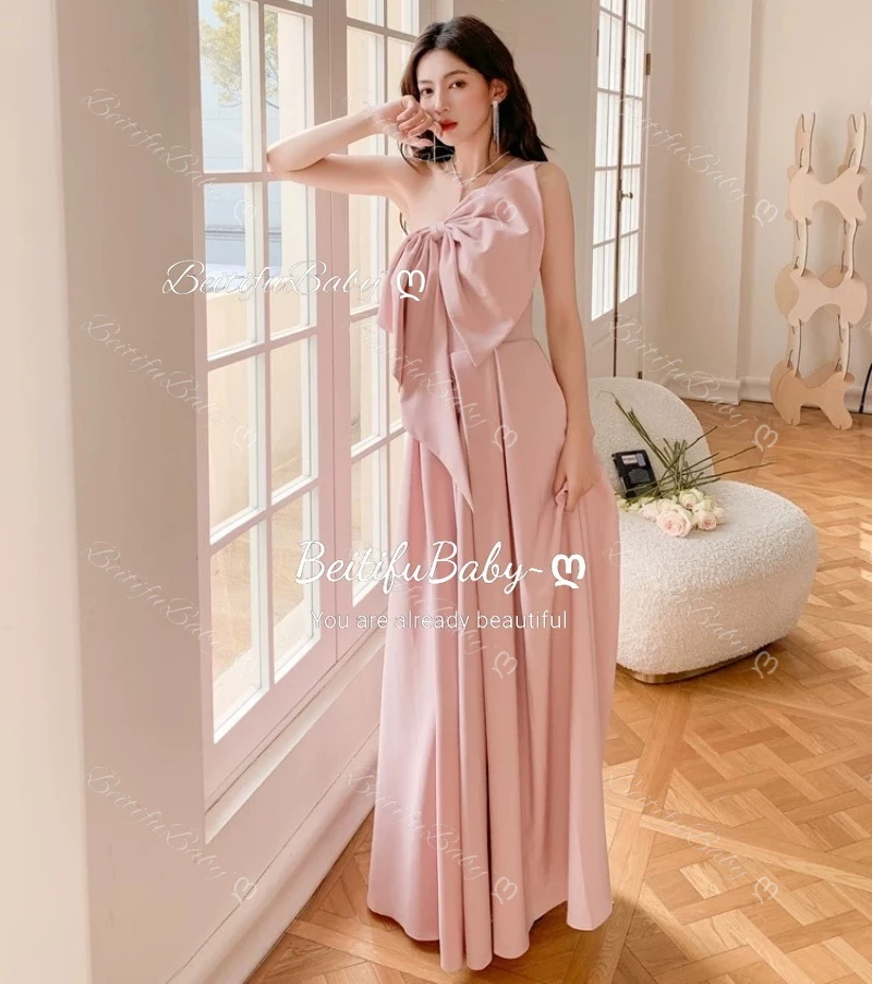 BeitifuBaby Black Satin Evening Dress for Women 2024 Party Clothing Satin Scalloped Retro Solid Women's Bra Graduation Dresses
BeitifuBaby Black Satin Evening Dress for Women 2024 Party Clothing Satin Scalloped Retro Solid Women's Bra Graduation Dresses