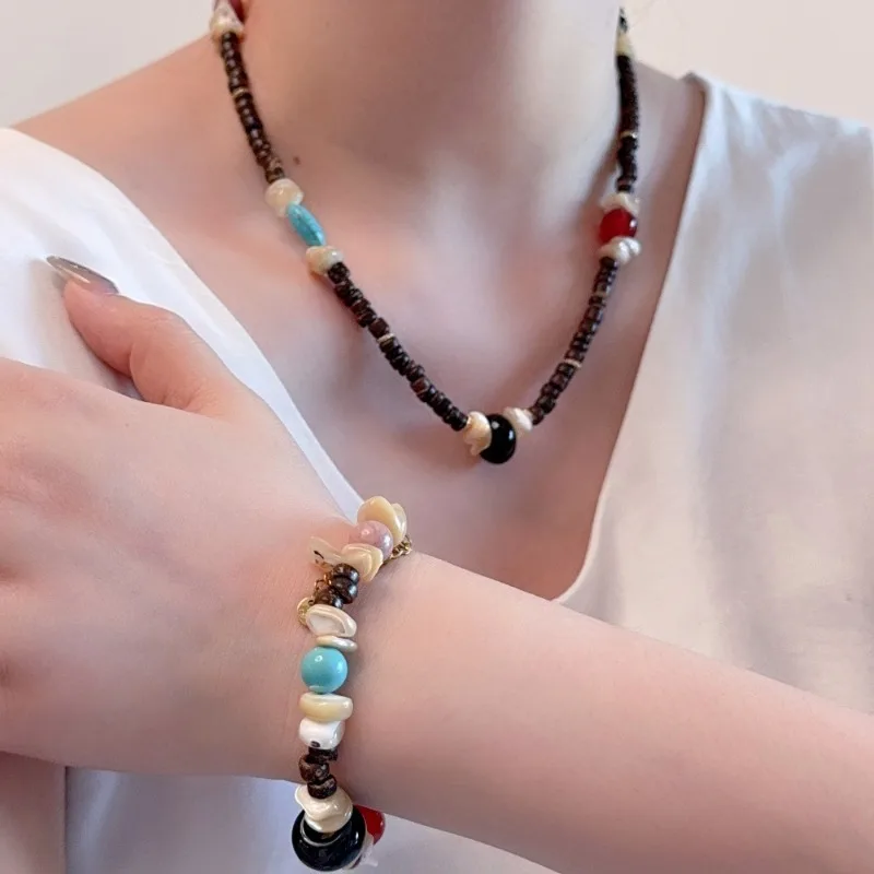 Minar Statement Mix Color Red Agate Irregular Natural Stone Beads Flower Beaded Necklace for Women Girls Handmade Strand Chokers 
Minar Statement Mix Color Red Agate Irregular Natural Stone Beads Flower Beaded Necklace for Women Girls Handmade Strand Chokers