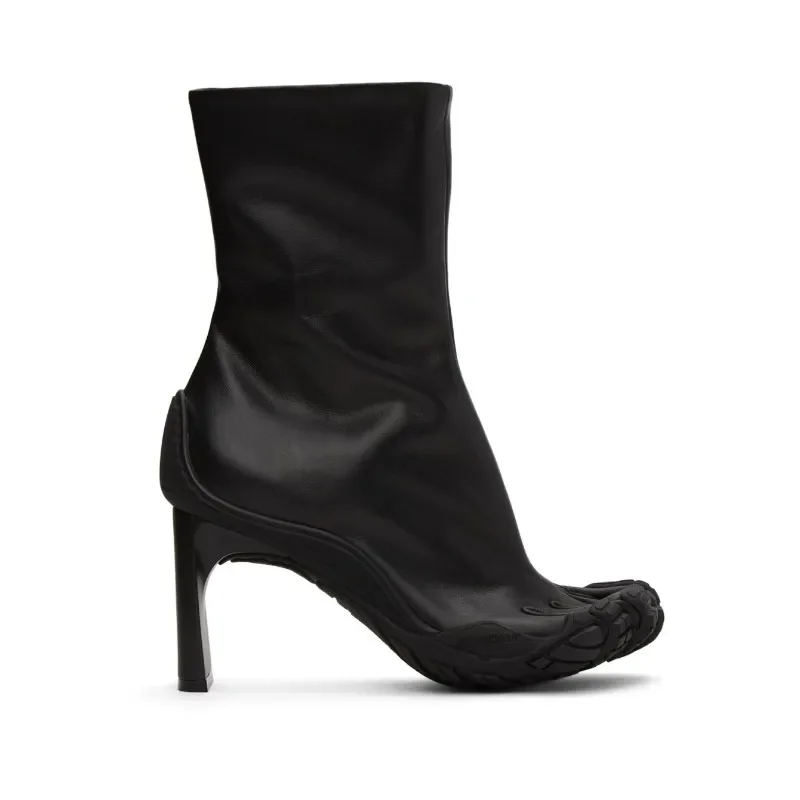2025 New Five Finger Toe Fashion Novel Women Boots Black/pink/white High Heel Ankle Boots Elastic Mesh Cloth Luxury Socks Boots
2025 New Five Finger Toe Fashion Novel Women Boots Black/pink/white High Heel Ankle Boots Elastic Mesh Cloth Luxury Socks Boots