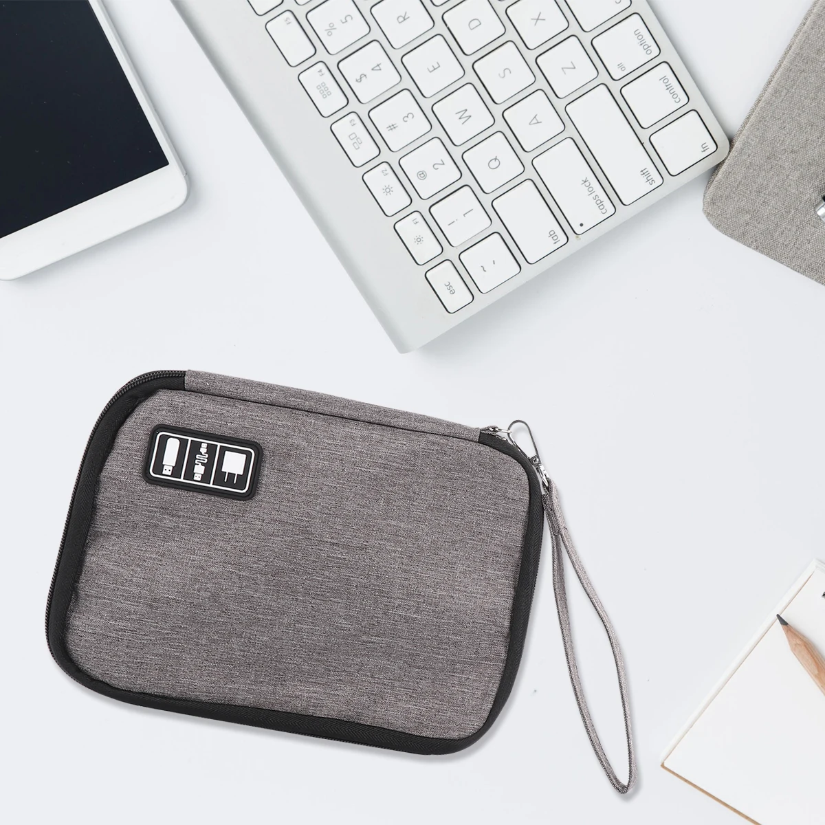 Portable Digital Storage Bag PVC Durable Travel Electronics Organizer Data Cable Earphone Pouch Multiple Compartments
Portable Digital Storage Bag PVC Durable Travel Electronics Organizer Data Cable Earphone Pouch Multiple Compartments