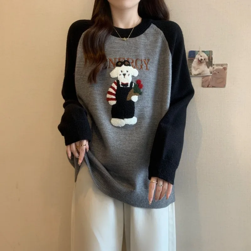 Contrast Color Round Neck Autumn and Winter Knitted Bottoming Shirt for Women New Embroidered Sweater Long Sleeves
Contrast Color Round Neck Autumn and Winter Knitted Bottoming Shirt for Women New Embroidered Sweater Long Sleeves