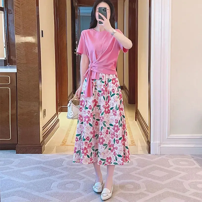 Elegant Flower Print Patchwork Pleated Skirts Spring Summer 2023 New Leisure Contrast Color High Waist Loose Skirt
Elegant Flower Print Patchwork Pleated Skirts Spring Summer 2023 New Leisure Contrast Color High Waist Loose Skirt