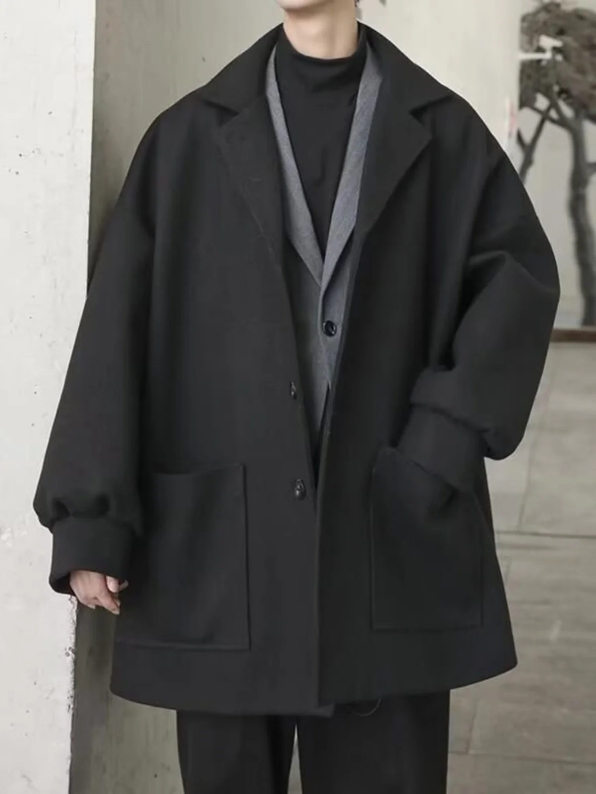 Retro American Woolen Coat Men's Autumn Winter Thiened Loose Couple Outwear Mid-Length Windbreaker Youth Faion
Retro American Woolen Coat Men's Autumn Winter Thiened Loose Couple Outwear Mid-Length Windbreaker Youth Faion