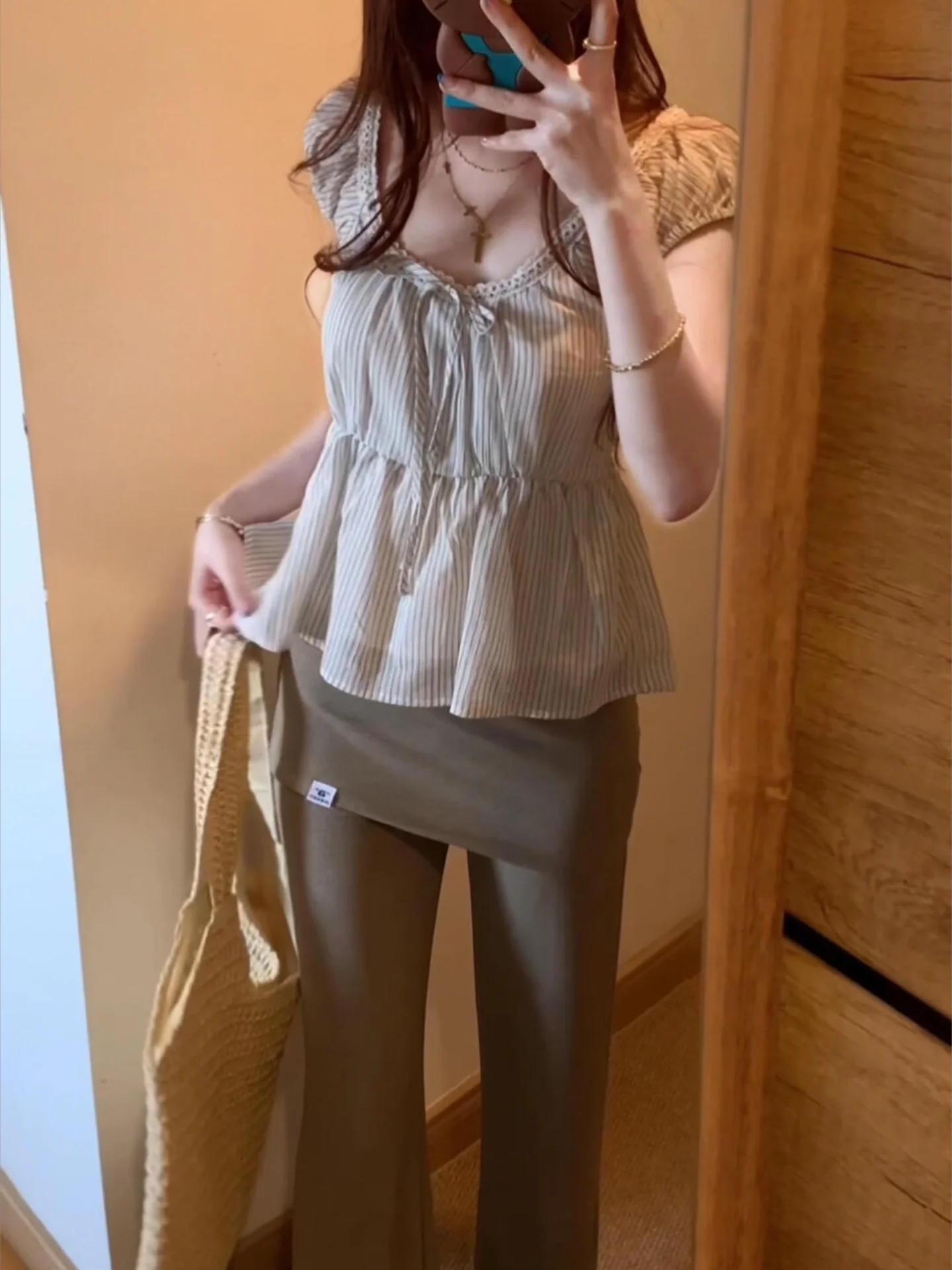 Casual Lace Trim Short Sleeve Shirt Women Summer 2026 Waist Cinched Top Long Pants Two Piece Set Stripe Pattern Breathable
Casual Lace Trim Short Sleeve Shirt Women Summer 2026 Waist Cinched Top Long Pants Two Piece Set Stripe Pattern Breathable