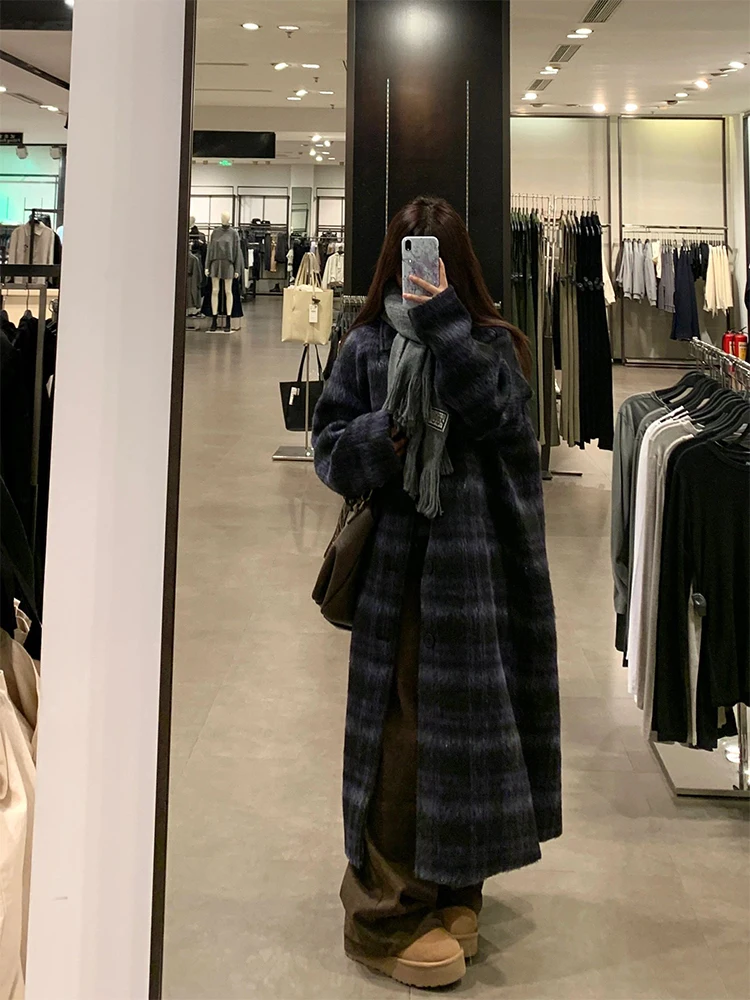 plus Size Women's Thickened Autumn Winter Plaid Woolen Coat Loose Fit Long Style Korean Retro Style Commute Suitable for Pear...
plus Size Women's Thickened Autumn Winter Plaid Woolen Coat Loose Fit Long Style Korean Retro Style Commute Suitable for Pear...