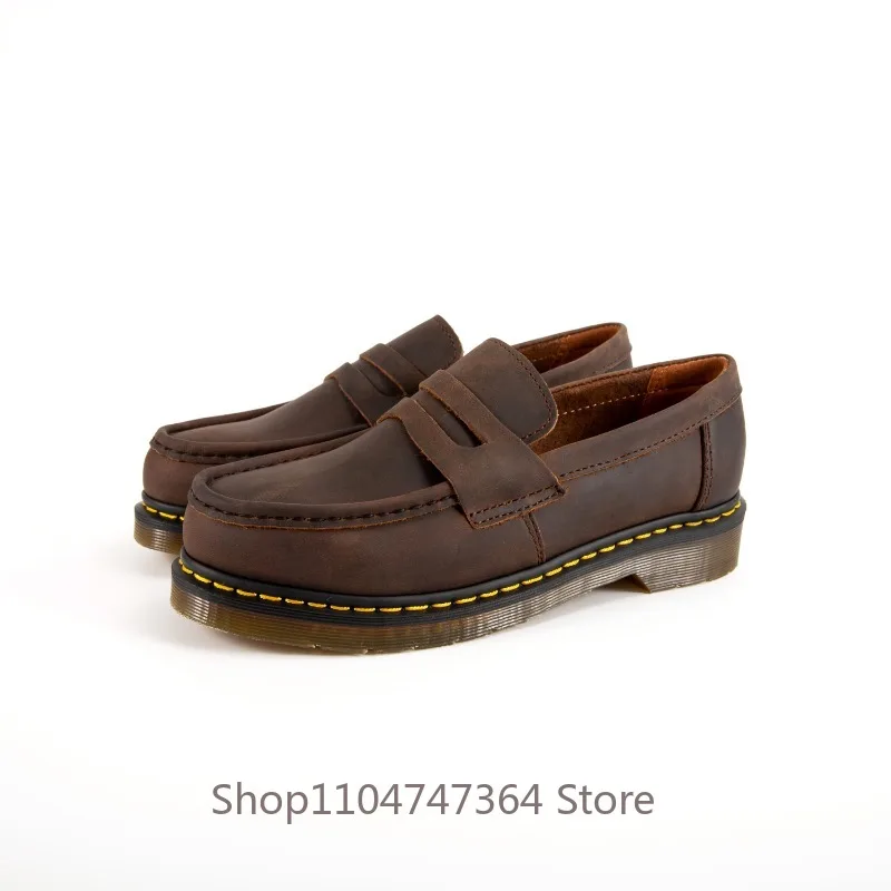 High End Fashion Retro Flat Heel Thick Soled Men Shoes Low Top Slip on Loafers Genuine Leather Casual Oxfords Male Leather Shoes
High End Fashion Retro Flat Heel Thick Soled Men Shoes Low Top Slip on Loafers Genuine Leather Casual Oxfords Male Leather Shoes