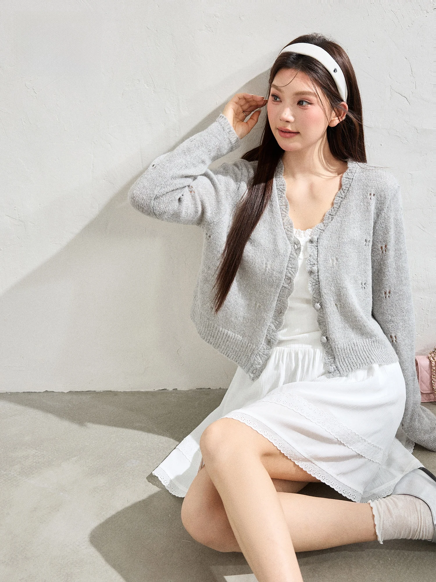Gray Open Cardigan Set Sweet Style plus Size Women's Dress Korean Style Slimming White Strap Dress for Plump Sister
Gray Open Cardigan Set Sweet Style plus Size Women's Dress Korean Style Slimming White Strap Dress for Plump Sister