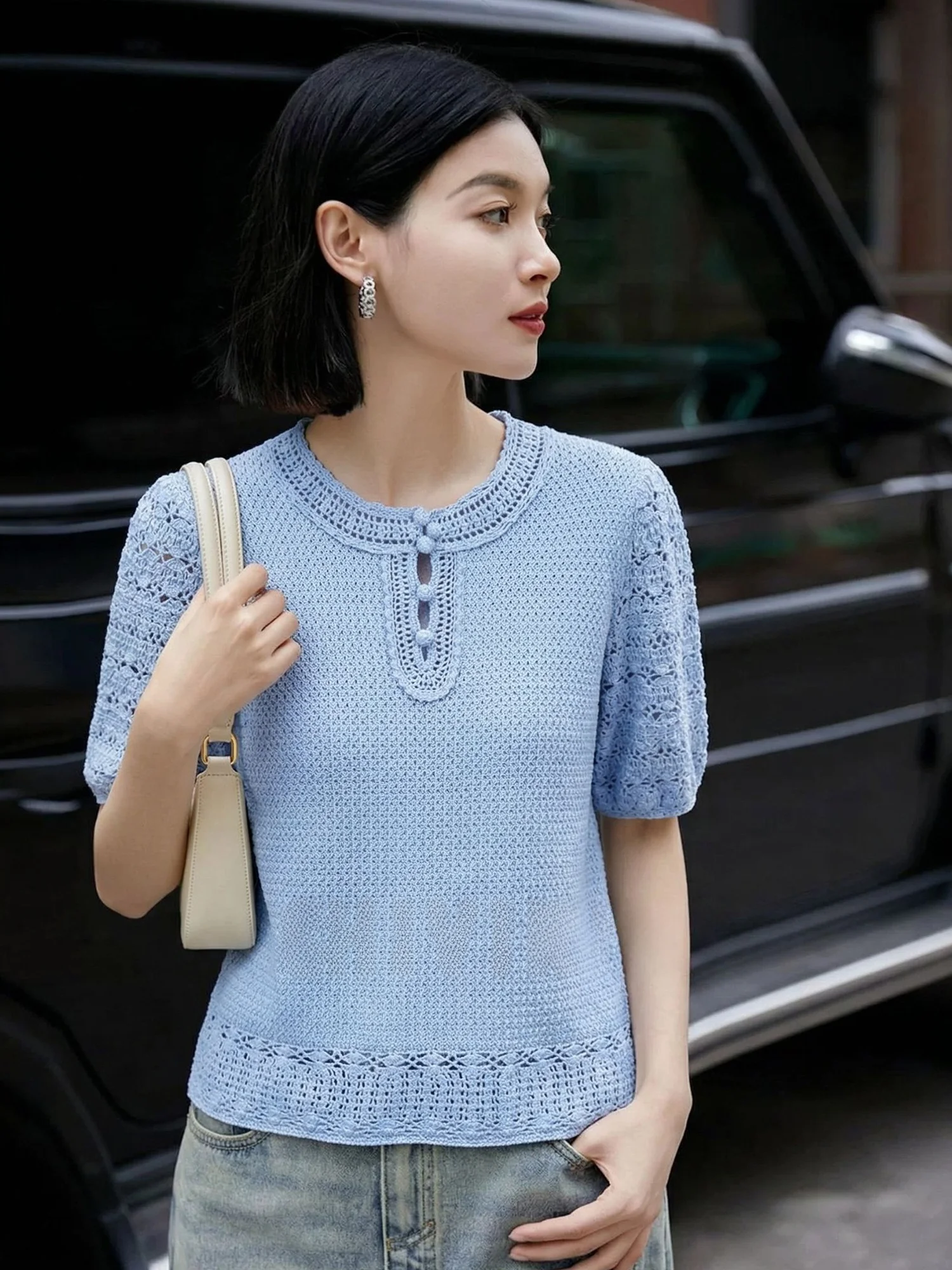 Blue Lace Hollow Short Sleeve Knitted Shirt Women's Summer round Neck Versatile Age Reduction T-shirt Top Casual Loose Fit
Blue Lace Hollow Short Sleeve Knitted Shirt Women's Summer round Neck Versatile Age Reduction T-shirt Top Casual Loose Fit